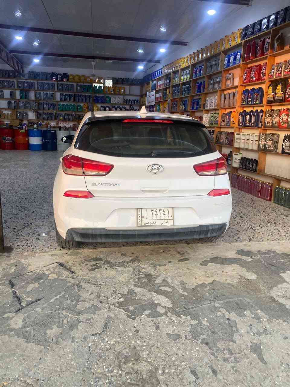 النترا Gt وادر امريكي موديل 20 محرك GDI 2000 رقم مثنى معوقين وكالة عامة باقي سنة وتصير حرة 
حادثها بنيد وجاملغ ماشيه 65 ميل حقيقي 
السعر 100 
***********
المكان السماوة
