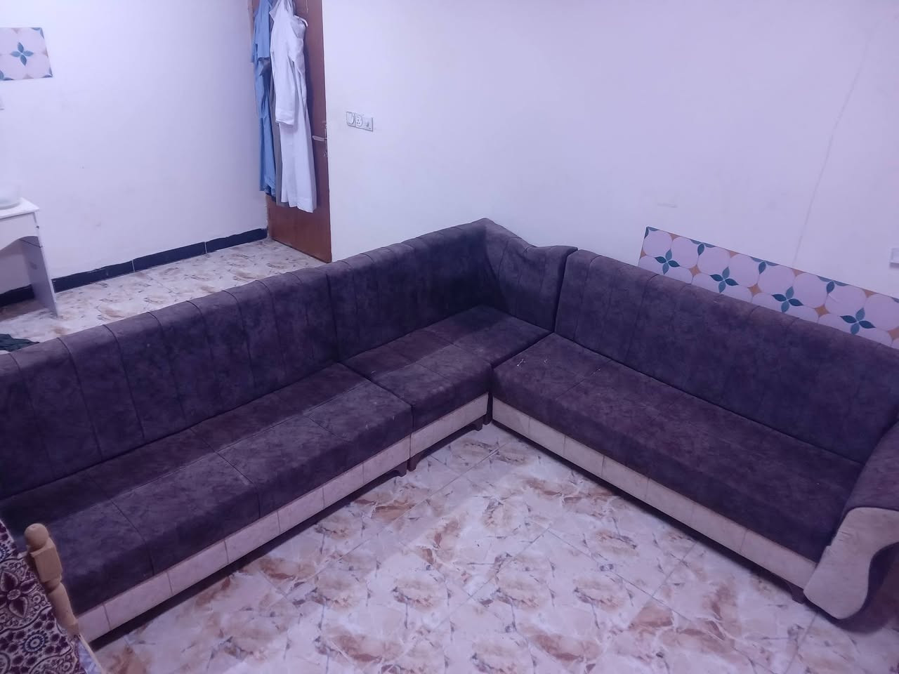 سلام عليكم تخم للبيع مستعجل سعر ١٤٠ وبي مجال بسيط تاميم /***********
