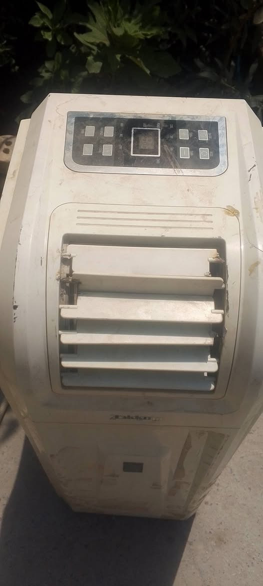 سبلت واحد طن برودة قليلة يراد شحن غاز شغال يشتغل على سحب ٧٥مكان بغداد *********** بي واساب

