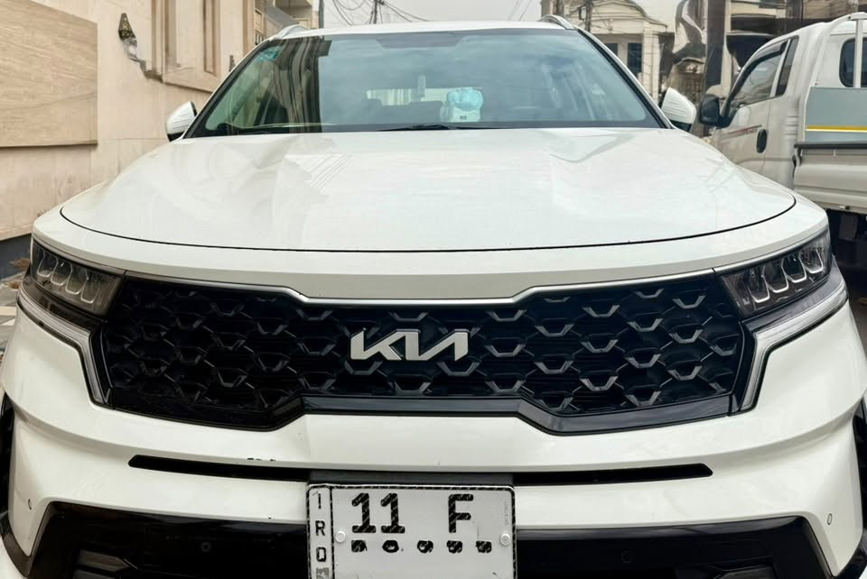 السلام عليكم ورحمة الله وبركاته
كيا سورنتو للبيع خليجي

6 سلندر

موديل 2023 

فول مواصفات عدا الفتحة 

ماشية 55 الف 

بيها بارد بالجنطه شبر

وبارد شبرين بالباب الامامي عكس السايق

سعر 260 بيها مجال 

مكان السيارة بغداد 

‭***********‬
