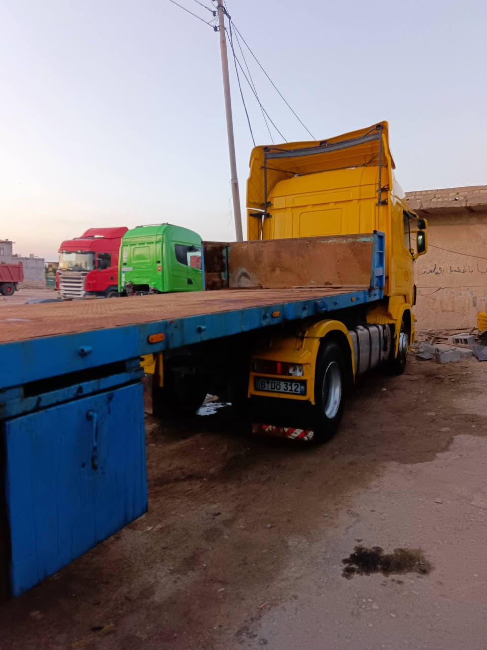 مكفوله شاصي وعرضانيات  *********** 
سعره 35 مزوج تايرات نص عمر شاصي وجتف وصطحه مشجر فول مكفوله نقص كهربائيات... *********** عنوان بصره قضاء الدير
