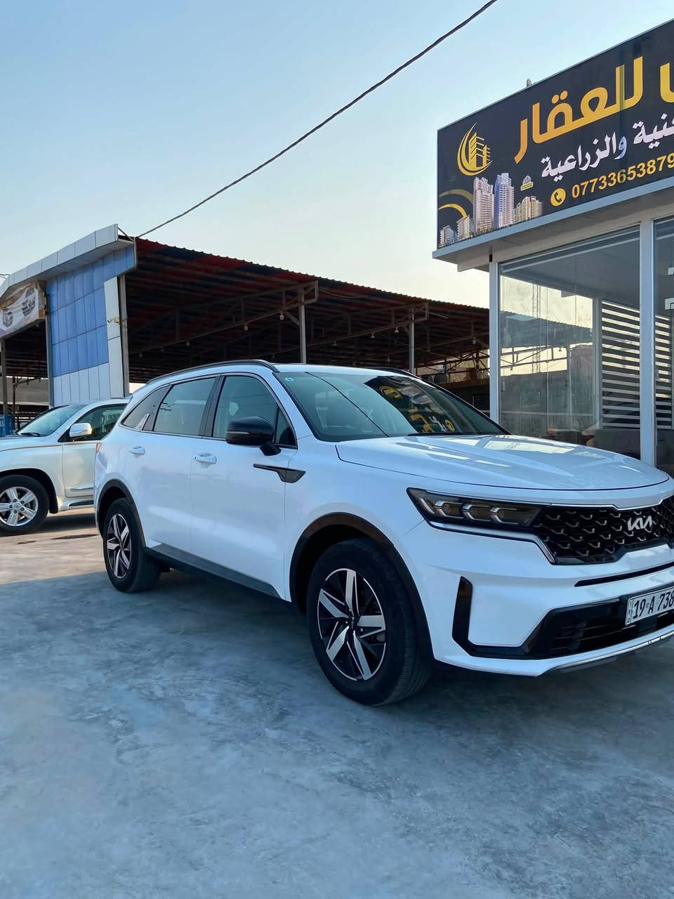 للبيع كيا سورينتو 2022، 4 سلندر، فول ماعدا البانوراما، نظيفة ومرتبة كلش، مبدل بيها الجاملغ والبنيد فقط، وبيها بارد بسيط وقليل بالجاملغ الخلفي، وبها ضرر خفيف بالشاصي من الجهة اليسرى باللغد الأمامي، السيارة جاهزة للاخـير، السعر 183 ورقة، تحويل مباشر، بابل محاويل،***********

