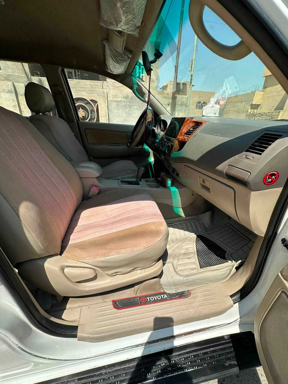 فور جنل للبيع
* سنوية صالحة لغاية 27/2
* رقم صلاح الدين
* دولي، شرط التحويل
* تبريد شغال
* 7 راكب
* محرك 2700
* مكاني بيجي
* السعر المطلوب: 125 وبيها مجال

📞 ***********
