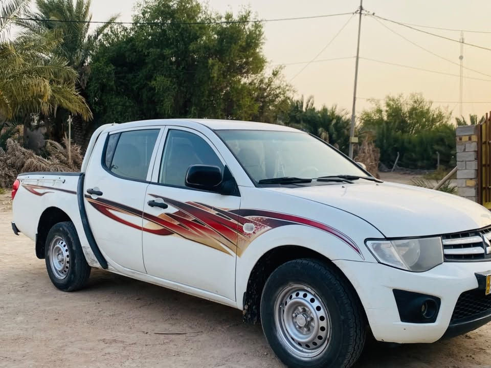 السلام عليكم سياره مستبوشي بيكم موديل 10 رقمي قادسيه الجديد بسمي جاهزة تبريد ثلج 🥶مكينه كير مكفولة من التبديل بيه بارد بالجاملغ الامامي والخلفي السعر على الخاص هذا رقمي *********** مكاني الديوانيه
