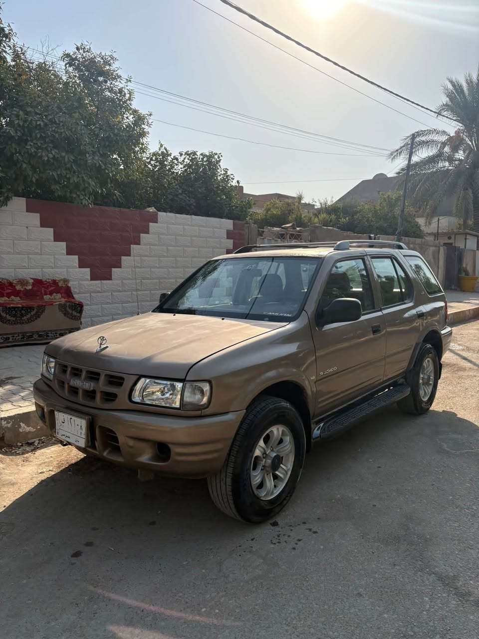 السلام عليكم
ازوزه روديوً  موديل 2000

محور مكينه وكير ونجي 6سلندر 

رقم بابل ب اسمي السياره 

تبريد شغال ..شاشه 

السعر 50 وبيها مجال   مكاني  -  الحلة 

الاستفسار  ***********   __***********
