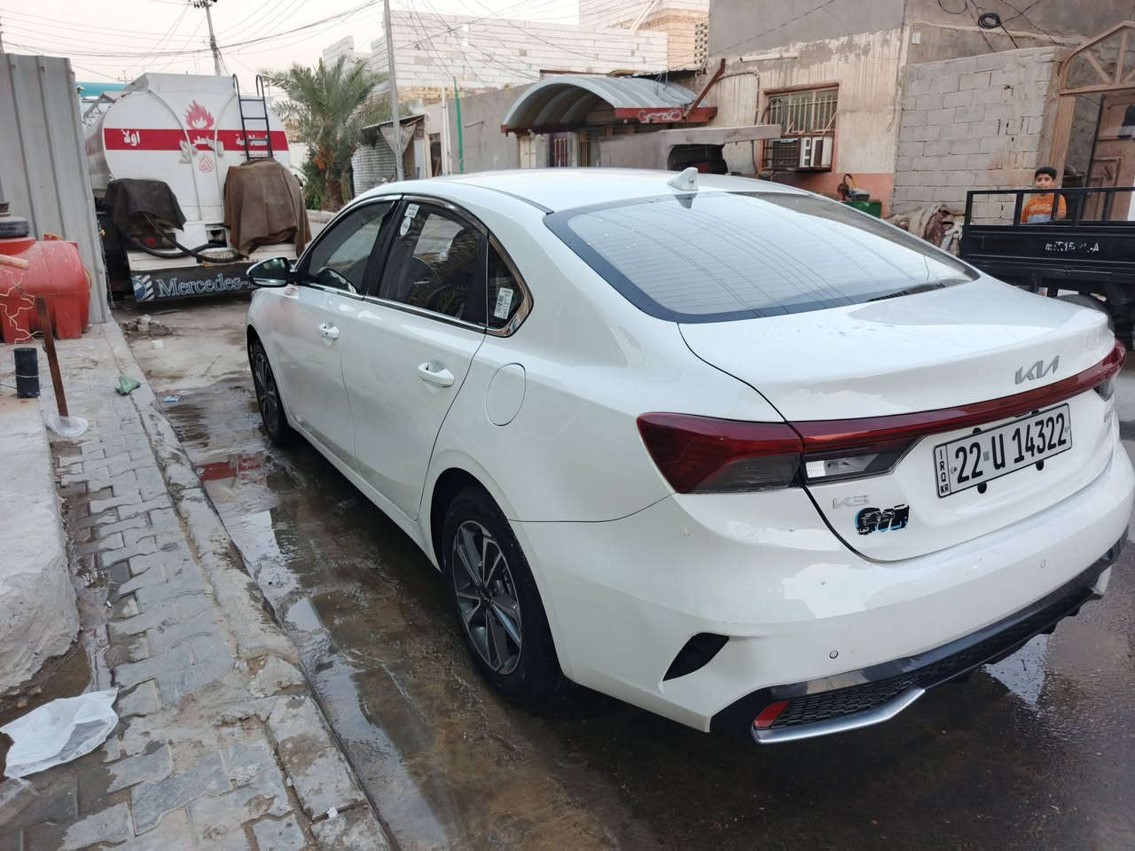 السلام عليكم.
كيا كي ثري K3 موديل 2025
تجميع الصين
فول مواصفات
محرك 1500 دبل نوزل 
رقم اربيل 
ماشية “ ٣٦" الف 
🔴المواصفات 
✅️فتحة
✅️شاشه كامرة 
✅️تحكم ستيرن جهتين 
✅️بصمه ابوباب
✅️شاحن تايب سي شحن سريع 
✅️كير طياره 
✅️شاشه بالكير
✅️لايت لد زينون 3 عدسات متحركة + الخلفي هم لد متصل 
✅المري الجانبية بيها ️اشاير 
✅️سايد بريك بصمة
✅️أوتو هولد (auto hold)
✅️درايف مود 4 وضعيات
✅️(sport+eco+smart+comfort)
 بيه بابين صبغ لي صوب سايق اثر دحجه مابيه دواخل دواخل كفاله  سونار موجود داخل المنشور  رقم اربيل وكاله بسمي سعر ١٢٦ وبيه مجال مكان النجف ***********
