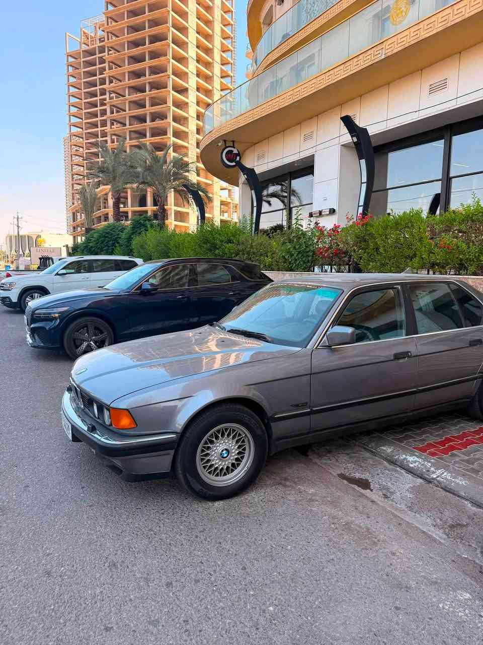 السلام عليكم 
بي ام ٧٣٥ موديل ٩١ 
رقم انبار الجديد تحويل مباشر 
مكان السياره بالفلوجه
سنويه جديده هزه جديده 
السياره حلوا ونظيفه الحمد للهً
داخلها نظيف 
للاستفسار التواصل خاص او على الرقم***********
