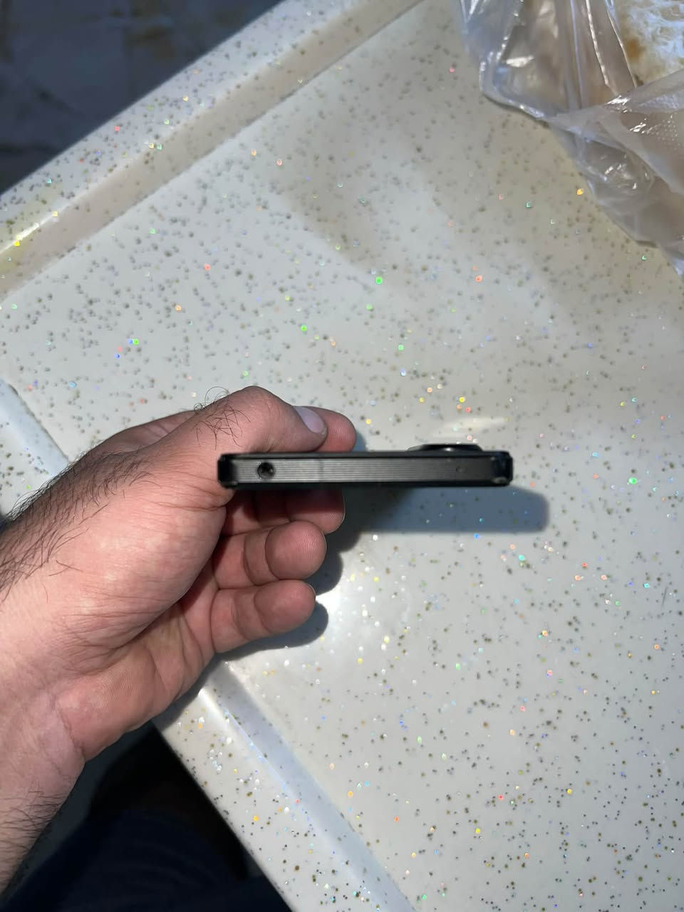 Sony Xperia v1
ذاكرة 256 عشوائية 12 جيجا معالج snapdragons 8 gen 2

شاشة oled 4k

بطارية 5000 مللي امبير 

جهاز نظيف بيه بعض الشخوط في الشاصي فقط الشاشة مابيه ولاشخط بدون ملحقات مكاني بغداد الاعظمية 

السعر 350 الف مجال بسيط 

***********
