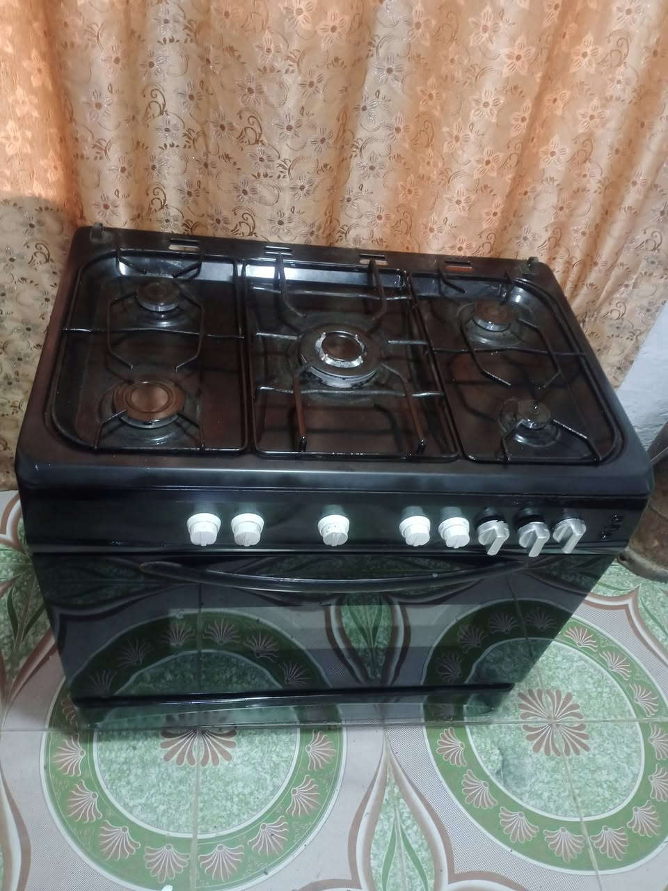 طباخ اللبيع ومكانه زين القوس وتتصل ع رقم الهاتف ***********
