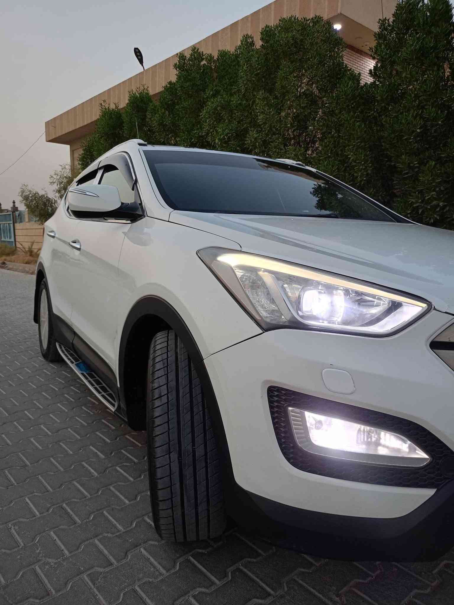 سلام عليكم بيع مستعجل سنتافي2013 Vip كويتي Vip
رقم بغداد انكليزي  تحويل ثاني يوم 
مكينه ٦ 
1- بصمه تشغيل .
2- فول تحكم ستيرن جهتين .
3-كروز مثبت السرعة . 
4-مانع الانزلاق . 
6-سايد بريك بصمة .
6-لايتات زينون .بلادي
7-بلوجكترات زينون نظام عدسات . 
8-نظام صعود ونزول منحدرات .
9- اوتو هولد ( A ) ..  
10-كامرة خلفيه
11- بصمة تشغيل 2
 12-وسمارت 3-وايكو .
13- اقتصاد البانزين  4WD .
14- فور ويل . 
15 - تبريد3 قطع.
16-بانوراما
17-كشنات قرميدي 
18-تدفئه تبريد كشنات 
19-LED امامي /خلفي
20-زراك لايت 
21-اشاير زنون
22-سايد بريك بصمه 
23-كشنات خزن  
السياره كفاله عامه من كلشي وكلشي عل شركه وبيها بصمه بنايلون بعدها
السعر165 بيها مجال حك الجيه
مكان نجف للاستفسار:‏‪***********‬‏
