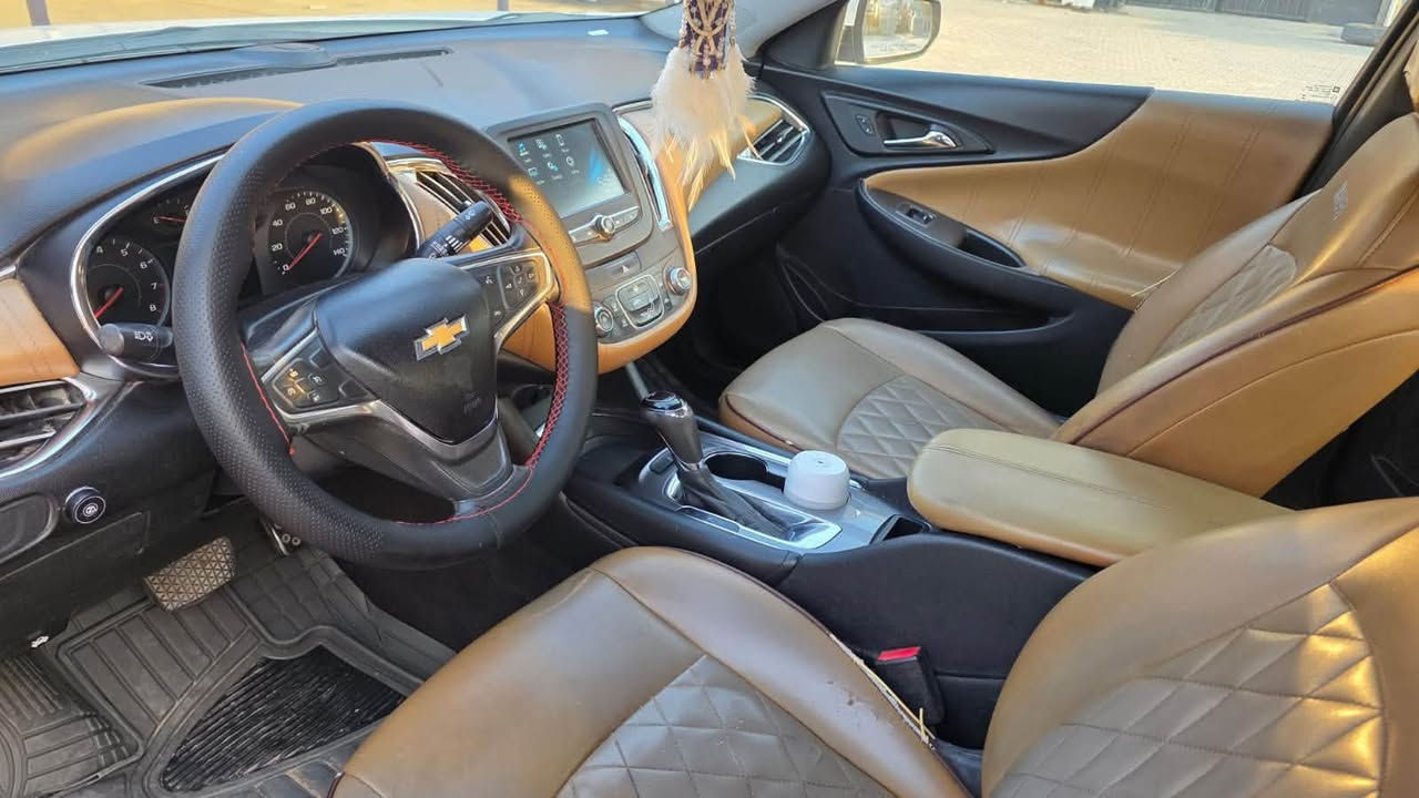 🚘 للبيع شيفروليه ماليبو LTZ موديل 2018
✨ المواصفات:
• موديل: 2018 LTZ
• اللون: أبيض
• المحرك: 1500 تيربو اقتصادي وقوي
• نظام دخول وتشغيل ببصمة (4 بصمات)
• مقاعد كهربائية
• تبريد مقاعد بنظام مزدوج
• منظومة غاز موفرة للوقود
• وارد أمريكي
• حادث سابق في أمريكا (باب السائق فقط)

🔥 سيارة عملية ومريحة، مناسبة للاستخدام اليومي وتجمع بين الفخامة والاقتصاد في استهلاك الوقود.

📌 لمن يبحث عن سيارة نظيفة بمواصفات قوية وسعر مناسب، هذه فرصة لا تُفوّت.

📞 للتواصل والاستفسار: ***********
💰 السعر: —
