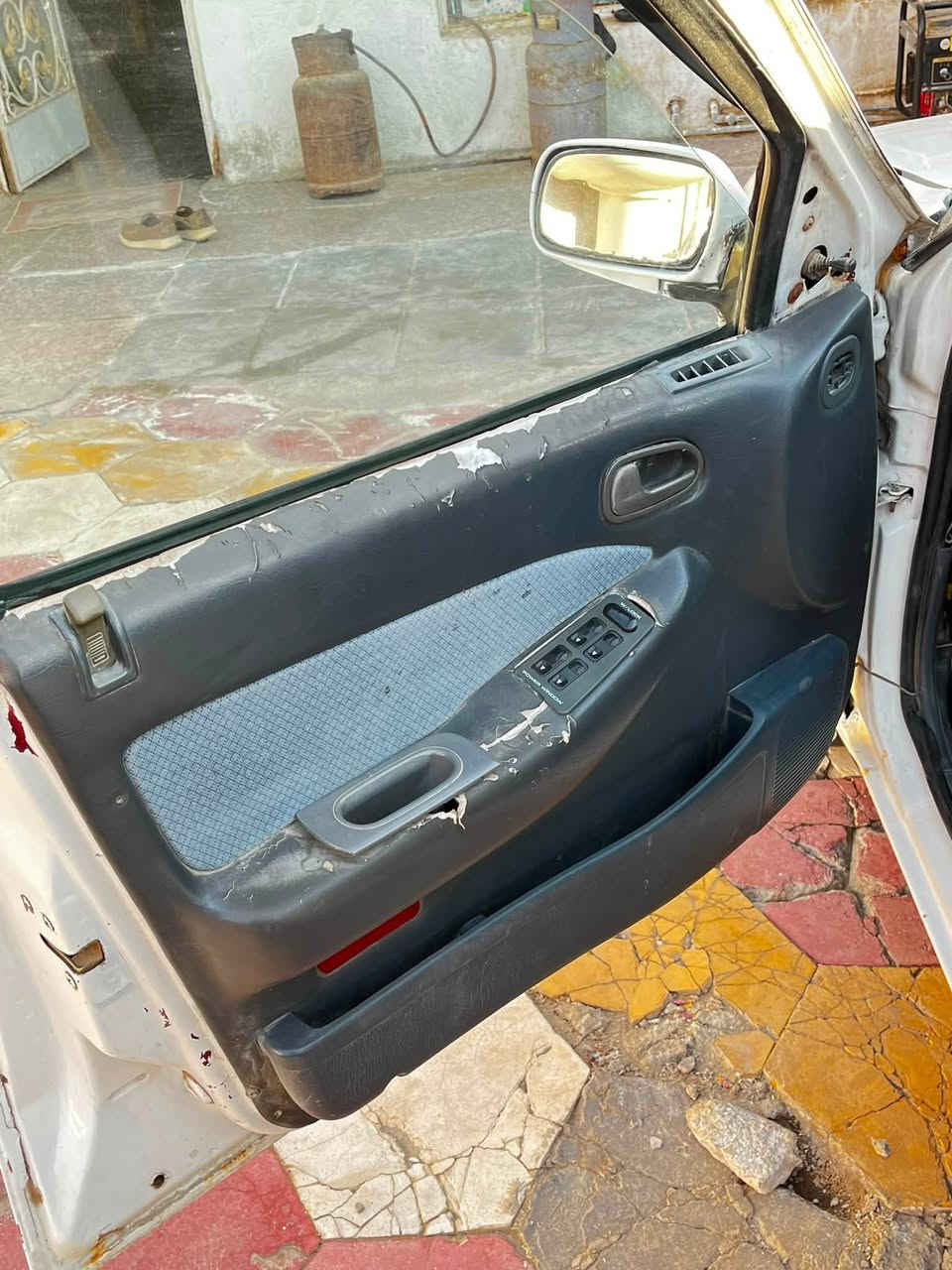 سلام عليكم سيارة كيه سيفيا موديل 94 كير اتماتيك  كير  مكينه  وحداديه خير من الله رقم بغداد أنكليزي للبيع السعر 33 وبيه مجال  الاتصال ع هذي الأرقام 
***********
***********
