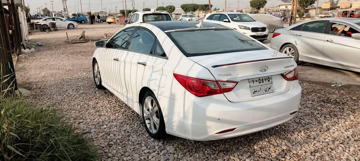 سوناتا للبيع موديل موديل 2011 وارد خليجي كفاله عامه من بارد وتبديل فقط بيه صبغات بل هلالات والباقي كفاله محرك 2400 دوش كفاله حديديه كير تخم تاير سنويه رقم اربيل القديم تريد تحويل تريد وكاله مكاني بغداد وترهم مراوس شعندك نزل بكلشي نراوس سعر مناسب ***********  السعر 85 
وبي مجال للطيبين
