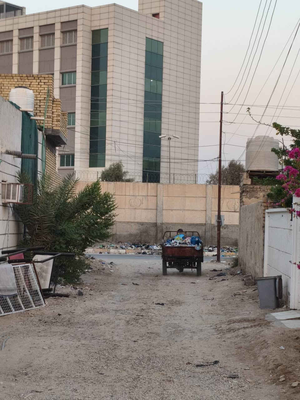 مجاور المستشفى التركي • ٢٥٠م • واجهة ١٣م