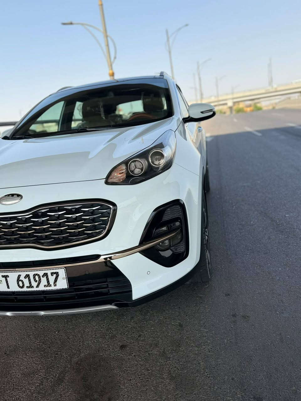 سلام عليكم سبورتج للبيع موديل 2019  جيتي لاين اعله مواصفات ماكو داعي اذكر مواصفاته فول الفول ماشيه 102 سياره بسمي  مشروع وطني تحويل ثاني يوم سياره جديده معنه كلام احله من صور تبريد ثلج ما ناقصه شي سياره مال بيت سعر 185 وبيه مجال كلش قليل  سونار بل صور بارحه سويته رقم بغداد رقم هاتف *********** مكاني بغداد
