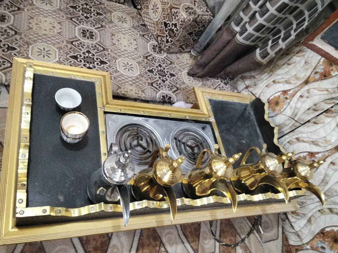 السلام عليكم ورحمه الله وبركاته للبيع مناقل مع دلال اصليه الرسلان والبغدادي  وفناجين وجلسه عربيه مع مولده شرط الفحص كلمن وسعره مكاني الكوفه شارع المعمل الاتصال ***********/***********مع جزيل الشكر والاحترام النجف, العراق
