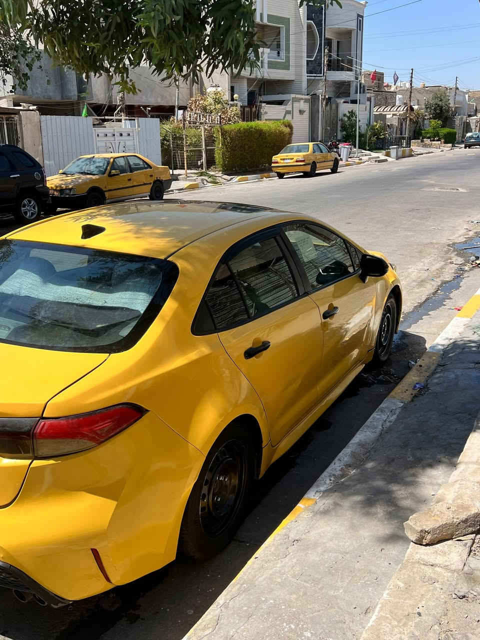 كورلا تكسي  للبيع موديل 2020 وارد امريكي فئه SE
السياره فول مواصفات بنراما بصمه 

محرك السياره 2000 

ضرر السياره صندوق مبدل جاملغ امامي وباب 

السياره صدر جديد تخم تاير جديد الجويستك 
 
رادارات شغاله تحديد مسار  

رقم بغداد مشروع وطني 

السعر 125 بيهة مجال بسيط 

المكان بغداد  

الرقم: ***********
