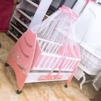 للبيع • اثاث اطفال • بنات