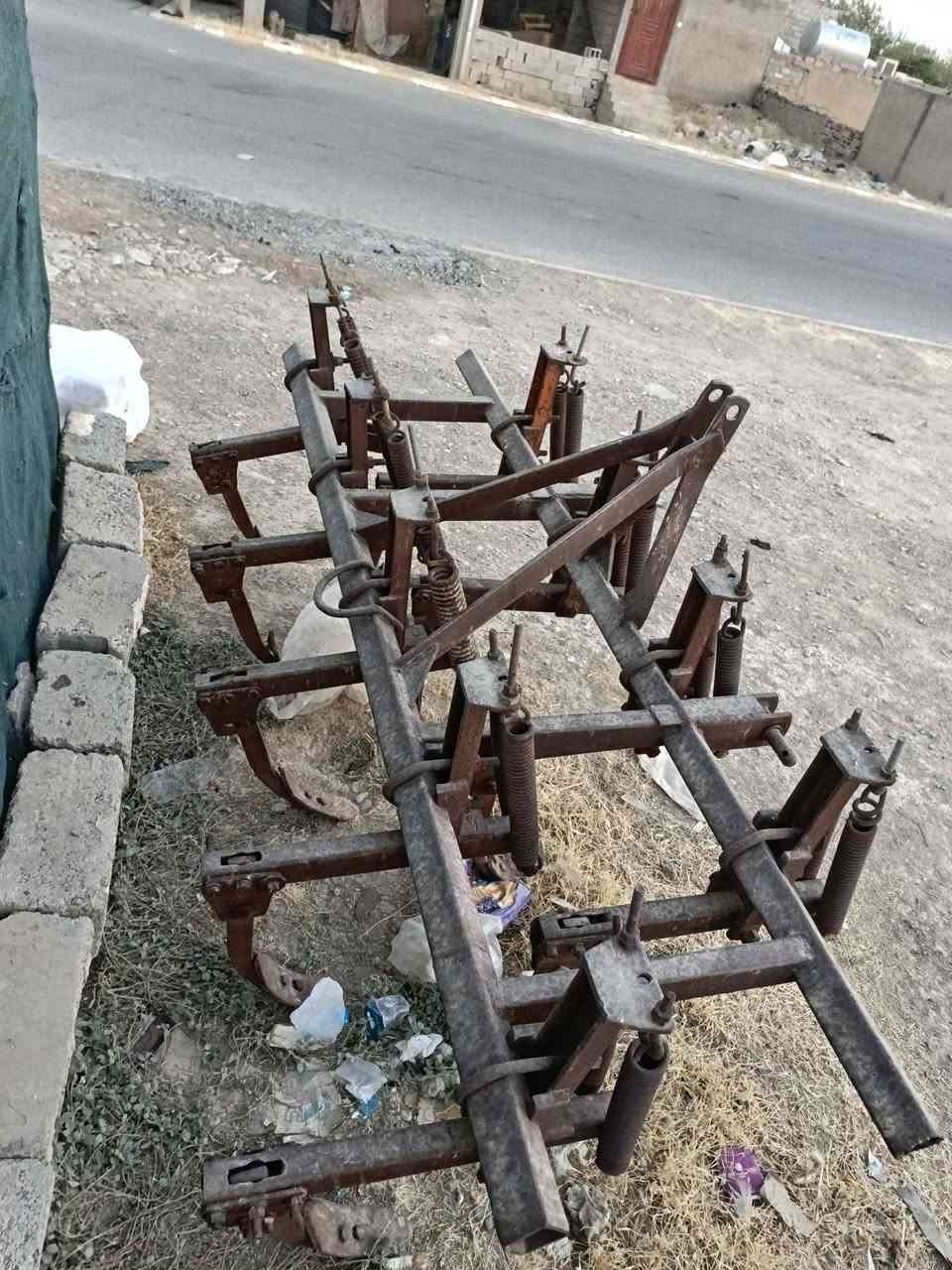 خرماشە للبیع 
سعر200الف 
مکان چمچمال قریب کرکوک
***********
