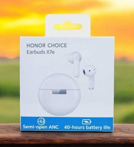 Honor X7e plus
جديد مابيه ولا شخط مفتوح من الكارتون مستخدم كم ساعة فقط
+ سماعة هدية 

360 الف قفل 

***********  واتساب
