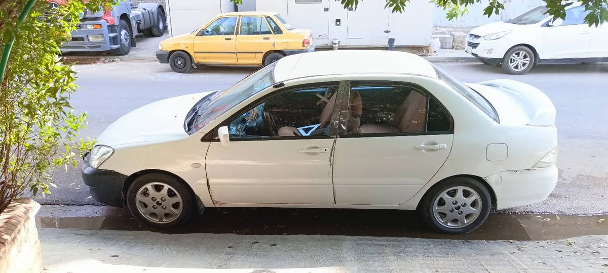 جوا السوگ وبلاش
لانسر 2006 جاهزة ومابيها نقص

مصبوغة حزام ابيع عام

وبيها ضربة بسطية بالجاملغ الخلفي عكس السايق

حوض شواصي لغود كلة نظيف

گير :محرك :صدر :ضفيرة

كلشيء جديد تخم تاير جديد

تبريد شغال وخير من الله المكينة بيها ضمان سنة 

دوشمة جديدة ارضية جديدة گير اوتوماتيك 

السعر 62 وبيها مجال 

عنواني بغداد البلديات

رقم الهاتف ***********
