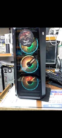 i5-6600K • RX 570 4GB • 16 جيجابايت 3200