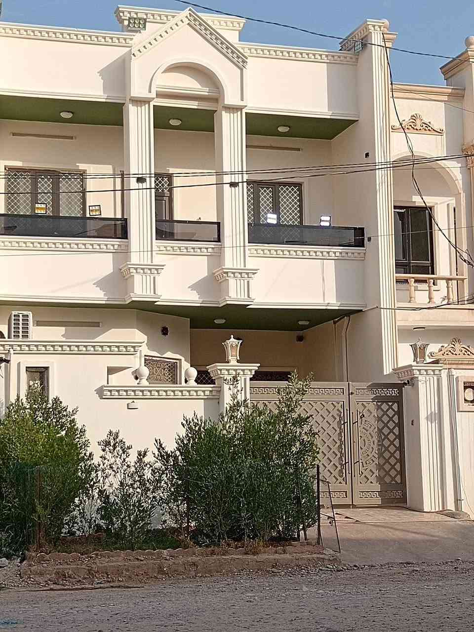 الدار للبيع مساحتو١٦٠ الديوم التصنيع خلف علوة السمك الاستفسار عن هذا الأرقام ***********
