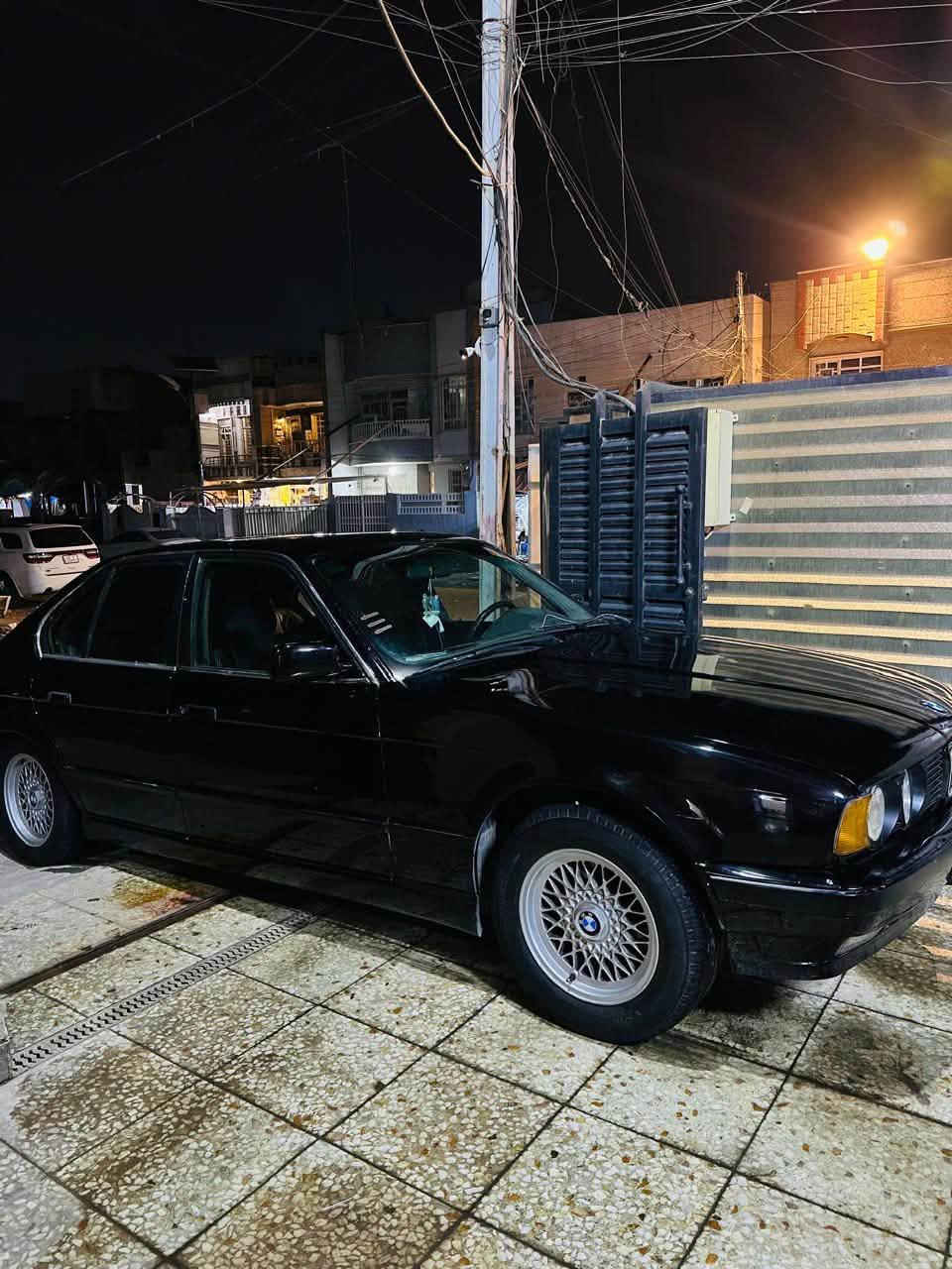 BMW 1990
للبيع او المراوس موديل ١٩٩٠ السياره صبغ جديد كير مكينه حداديه كفاله دخل نضيف كشنات جلد ٤ بيبان جام كهرباء تدفئه تبريد كشنات تبريد شغال كهربائيات شغاله سياره نضيفه وترايك للبصره مكان السياره بغداد البنوك السعر ٥٤ ورقه وبيه مجال للاستفسار الاتصال ع رقم ***********
