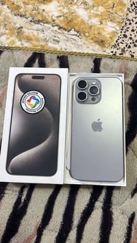 ١٥ برو ماكس ماستر ملحقات كامله ٢٥٦ بطاريه ٨٤ نضيف جداً كله مكفول آخر ج...