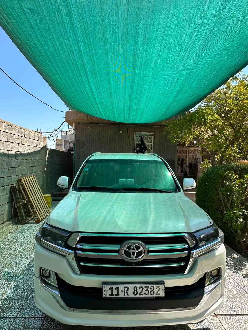 لاندكروز جكسارا ٢٠١٥ محدثه ٢٠٢١
رقم بغداد انكليزي مميز
سنوية باسمي شرط التحويل 
فقط قطع التحديث مصبوغات توحيد لون 
بيهه طخه جاملغ امامي ايمن فقط
قماره بدون قطرة صبغ 
جاملغات خلفية بدون صبغ 
تكم بدون صبغ 
جنطة بدون صبغ 
سونار موجود
مكينة ٦ سلندر مكفولة بدون فتح 
تخم تاير وحدادية جدد وباتري جديد وماناقصة شي متخسر عليهه دينار سياره حلوة واحله من الصور مكانهه النجف الكوفه 
سعرهه ٣١٥ 
بدون كسران كلشي اكو بالسوك الله يرزق الجميع  
📞***********
*********** 
واتساب بيهن
