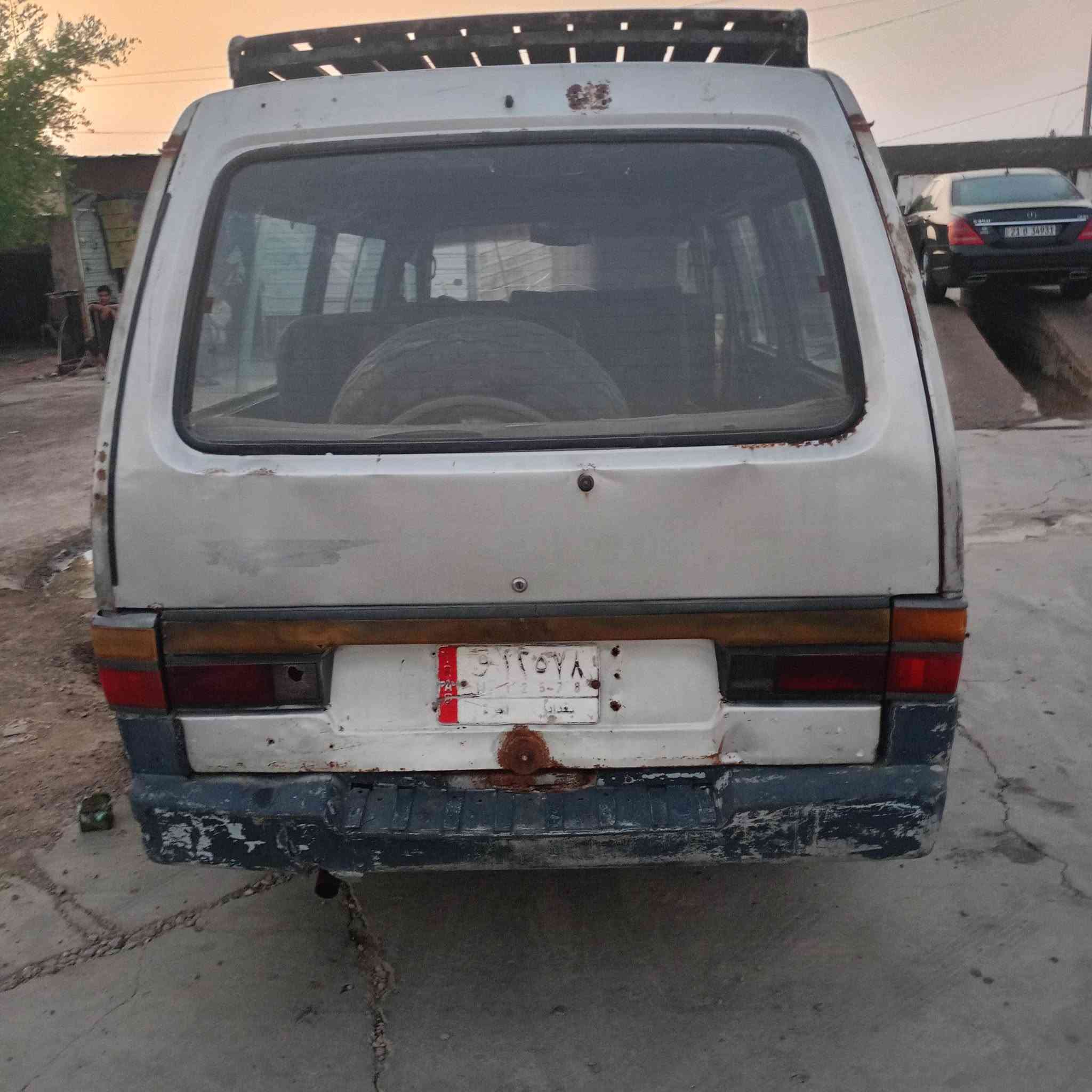 كيا بسته للبيع موديل 94 السعر 20 وبيها مجال المكان ديالى الخالص ***********
