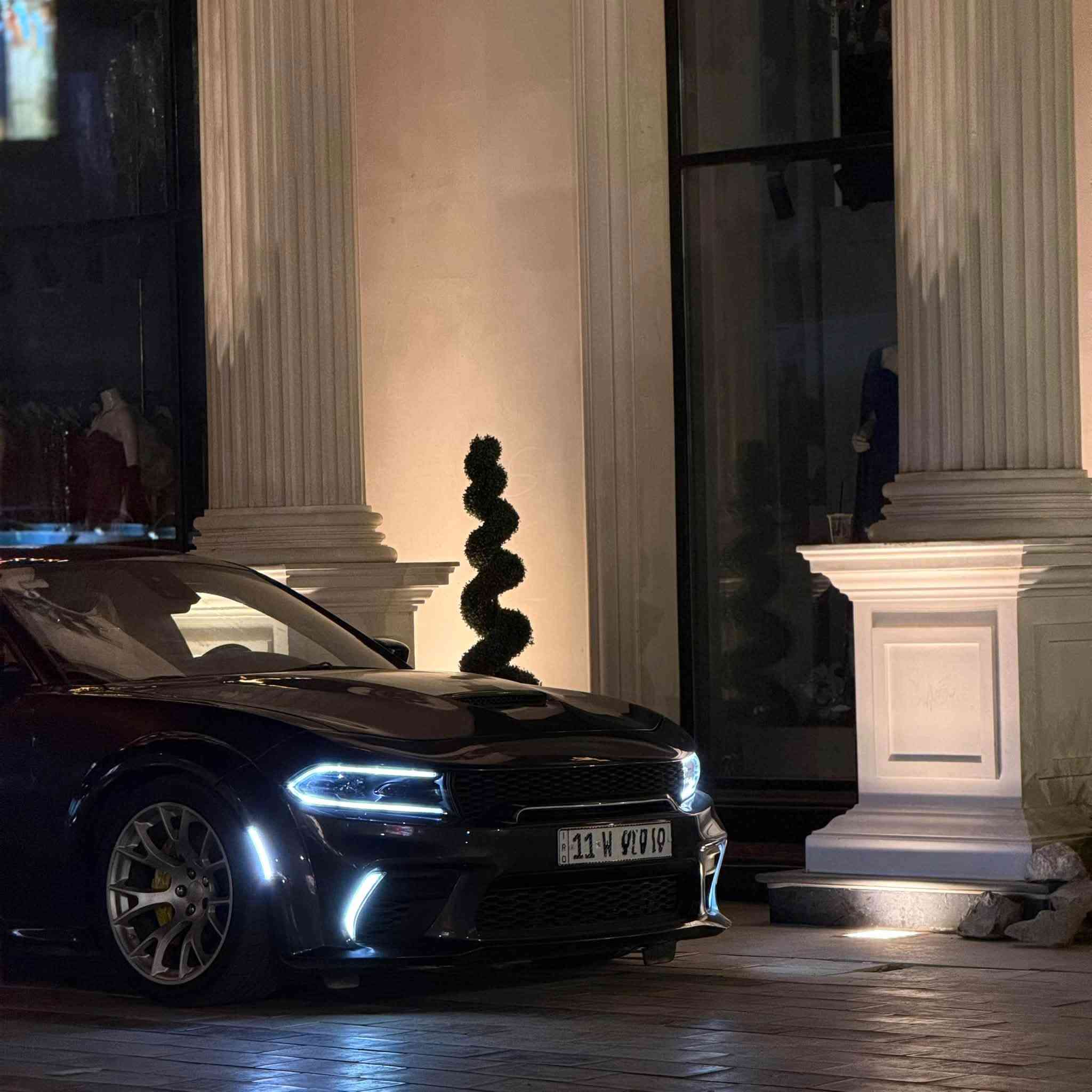 جارجر سكات باك 2023 وايد بدي السمينة
النداء الاخير 
المواصفات : 
فتحة 
رادار جانبي 
رادار امامي
شاشة carplay
بصمة
حساسات خلفية
ستيرن كهرباء
كاميرا خلفية
خزن ميموري للكراسي
كراسي تدفئة و تبريد
تدفئة ستيرن
تشغيل عن بعد
شفتات ستيرن
سستم هارمن
مود eco و normal و sport و track
تحكمات ستيرن
جلد و مخمل
كرسي كهرباء
قطعتين تبريد
ويل SRT
فجوج بريمبو 
ماشية 15 الف 
وباقي مواصفات الفول 

محرك 8 سلندر 6400 بلادي حتى حجر البيئة مالتة
لا برمجة ولا شي

صبغ 5 قطع 
سونار عندي

سعرها 233 
للبيع او مراوس شعندك راسلني 

مكان السيارة بغداد 
***********
