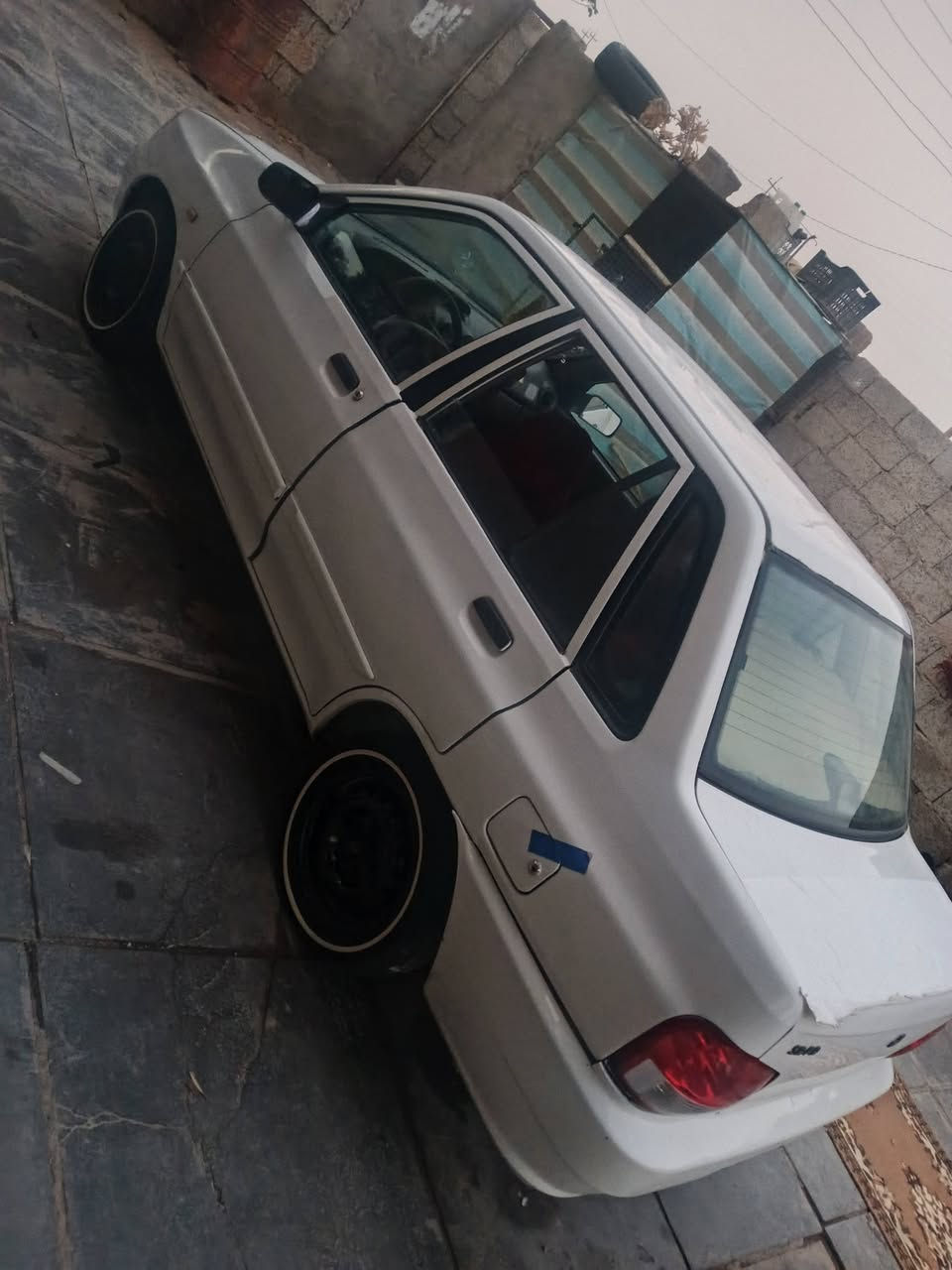 سلام عليكم سياره سايبه دمعه سعر 30وبيه مجال قليل تبريد شغال سنويته منتهية صارله 8اشهر كير ومحرك مكفولات ***********
