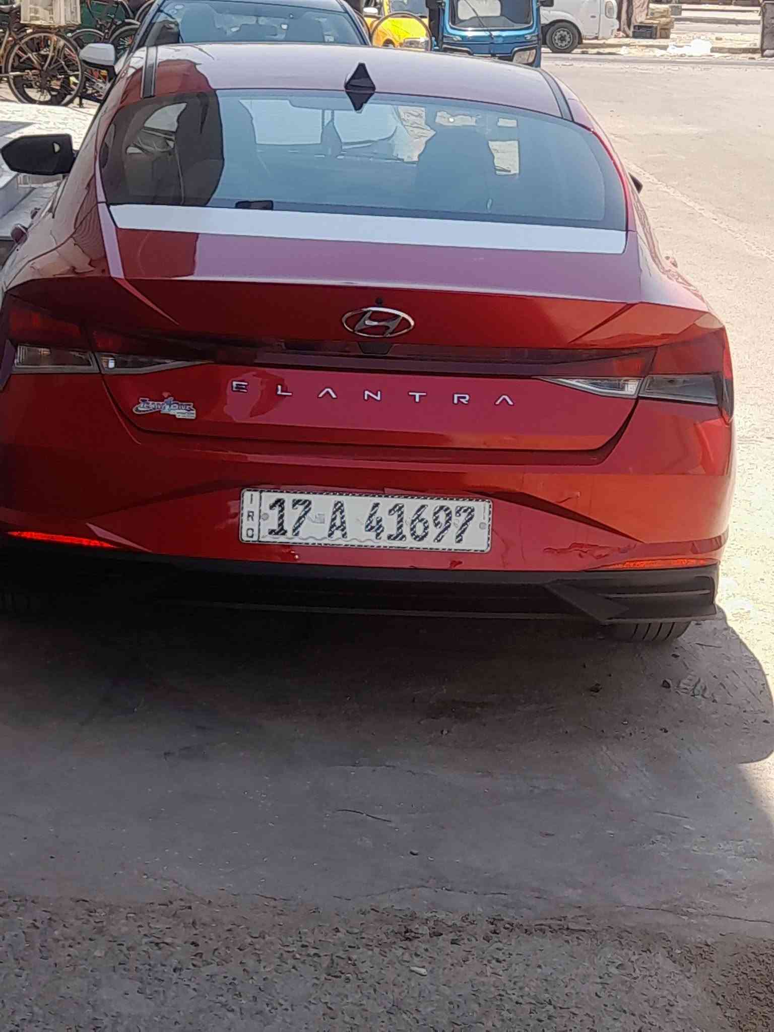 لانتره وارد امريكي مديل 23 السعر 130 رقم مثني معوقين بيه جامغ وبنيد الجاملك الخلفي بيه ضربه بس موقيه السياره جاهزه اي نقص مابيه موجوده السياره بلبصره  هذا رقمي ***********
