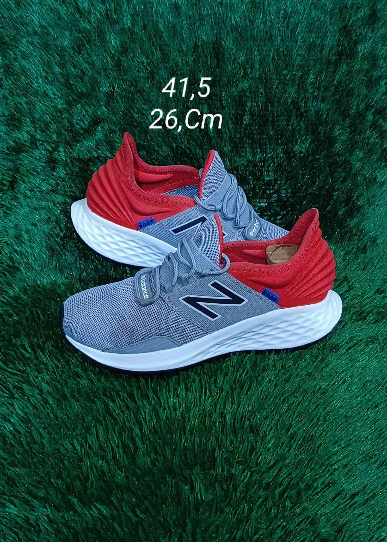 👟احذيه  باله درجه اولى 
نظافه 💯 رجالي 
قياسات مختلفه الأسعار بلخاص 🌷
يوجد توصيل لجميع المحافظات 🚛 
لتواصل ***********📱

نص مكتوب في الصور:
- 39 25,5,Cm
- 45 29,Cm
- 39,5 24,5,Cm
- 38
- 24,Cm
- 41
- 26,Cm
- 42
- 27,Cm
- 41,5