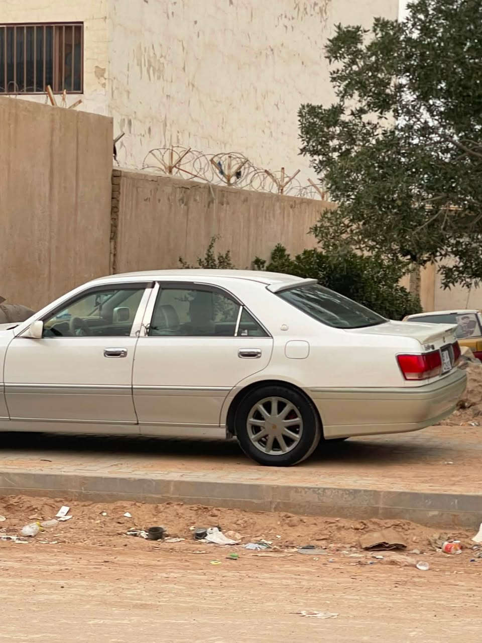 السلام عليكم
للبيع 
ملكه موديل 2003/ 
 2 دكم اصل
رقم كركوك انكليزي مداور ثاني يوم
 السياره كفاله عامه من الكص والضربه والعيب الشرعي 
شاصي 71
مكينه ديفور الصغير  
تبريد قطعتين شغال 
كشنات كهربائيه 
الايت زنون 
كرستال اصل سياره 
السياره جاهزه عل اخر حبايه
من محرك وكير و حداديه تبريد ثلج

الشراي يتصل 
مكاني نجف  
🛑اتصال او واتساب *********** 🛑
