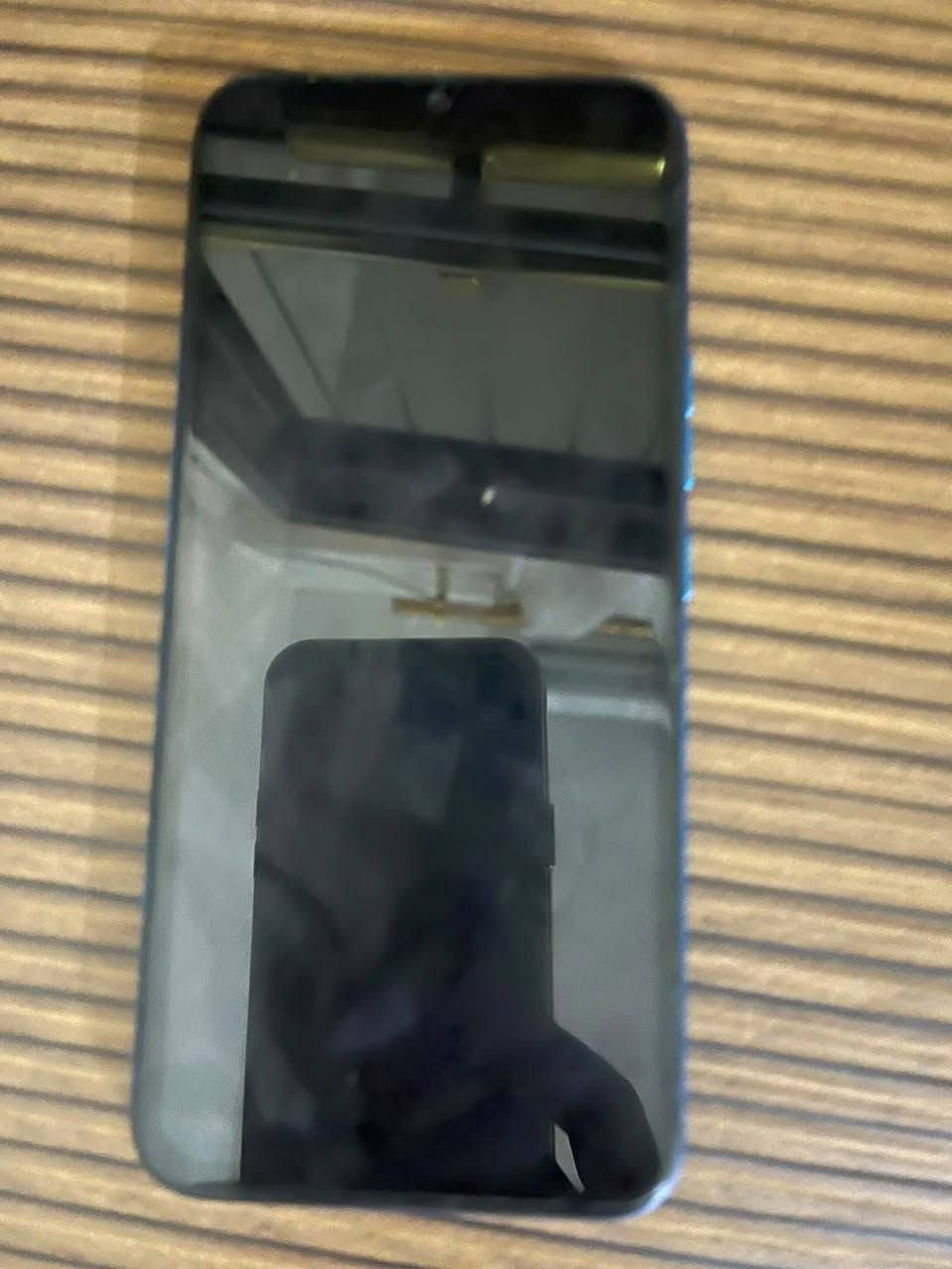 سلام عليكم شلونك شباب عندي جهاز لبيع فينكس ذكرته 32لجهاز كلش نضيف وحلو نت تصال بصمه كمرات كله شغاله سعر 75وبي مجال اتصل على رقم الهاتف ***********مكان بغداد بلديات
