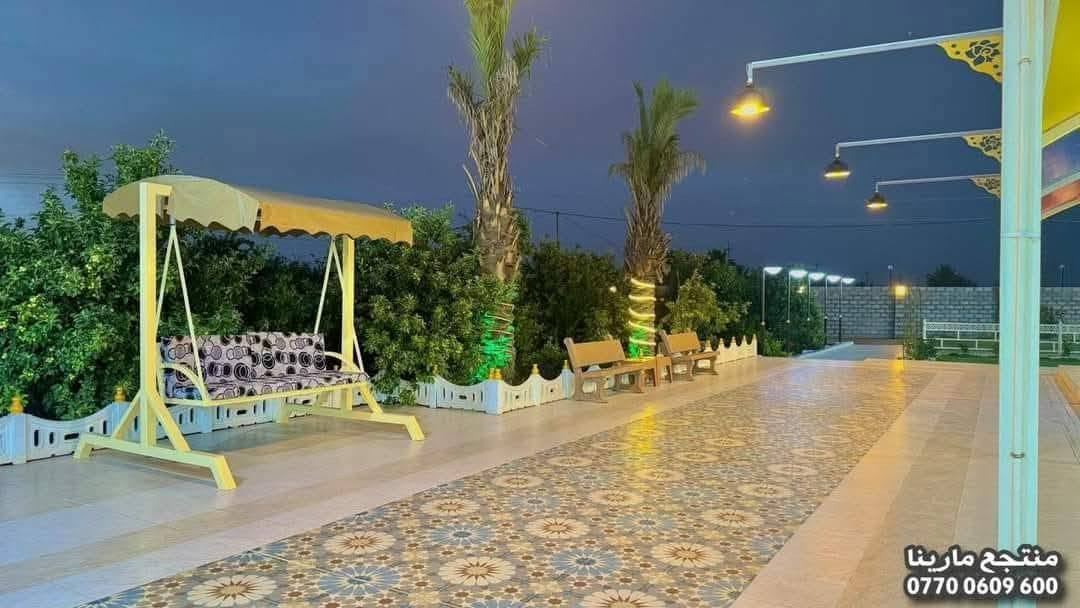 جرب مره تجي بمنتجع مارينا  وبعدها تعرف الفرق بين المزارع من حيث النظافه والخدمات والترتيب والامان نستقبل  عوائل فقط في بلد الشفت 200 للحجز اتصل
 بصاحبها مباشر 📲 
***********

