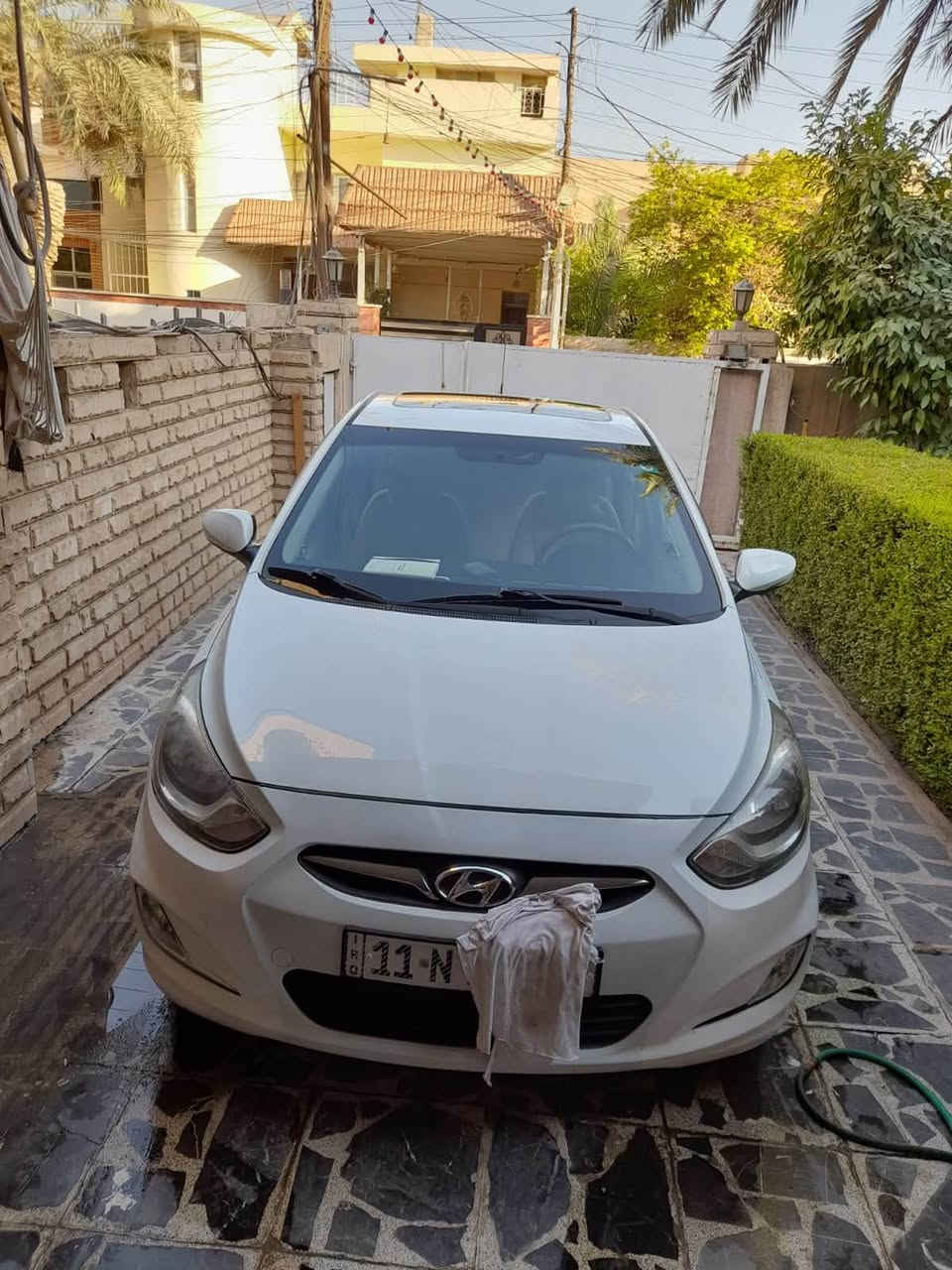 � للبيع هيونداي أكسنت خليجي 2015 🚘
سيارة أكسنت خليجي موديل 2015، بحالة ممتازة وجاهزة للاستخدام، ومواصفاتها كاملة ومميزة 👌

🔹 المحرك: 1600 CC

🔹 العداد: 102,000 كم فقط

🔹 المواصفات: فول أوبشن

🔹 فتحة سقف 🌤️

🔹 5 ويل كب

🔹 إشارات بالمرايات

🔹 خليجي

🔹 سيارة عملية واقتصادية ومناسبة للاستخدام اليومي وجاهزة للسفر

السيارة نظيفة ومحافظة عليها وجميع الكهرباييات والتبريد شغالة ، والعداد قليل بالنسبة للموديل، ومواصفاتها حلوة ومتكاملة.

📞 للمهتمين والاستفسار: التواصل مع السيد معتصم ابو وضاح  ‭***********‬

💰 السعر: 16 مليون دينار
