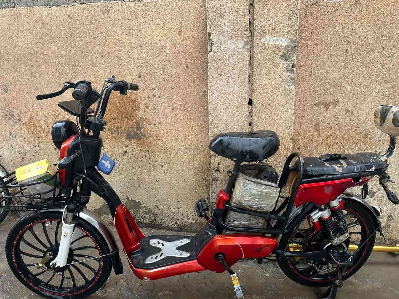 باسكل شحن • بطاريات ٩+ • بشاشة
