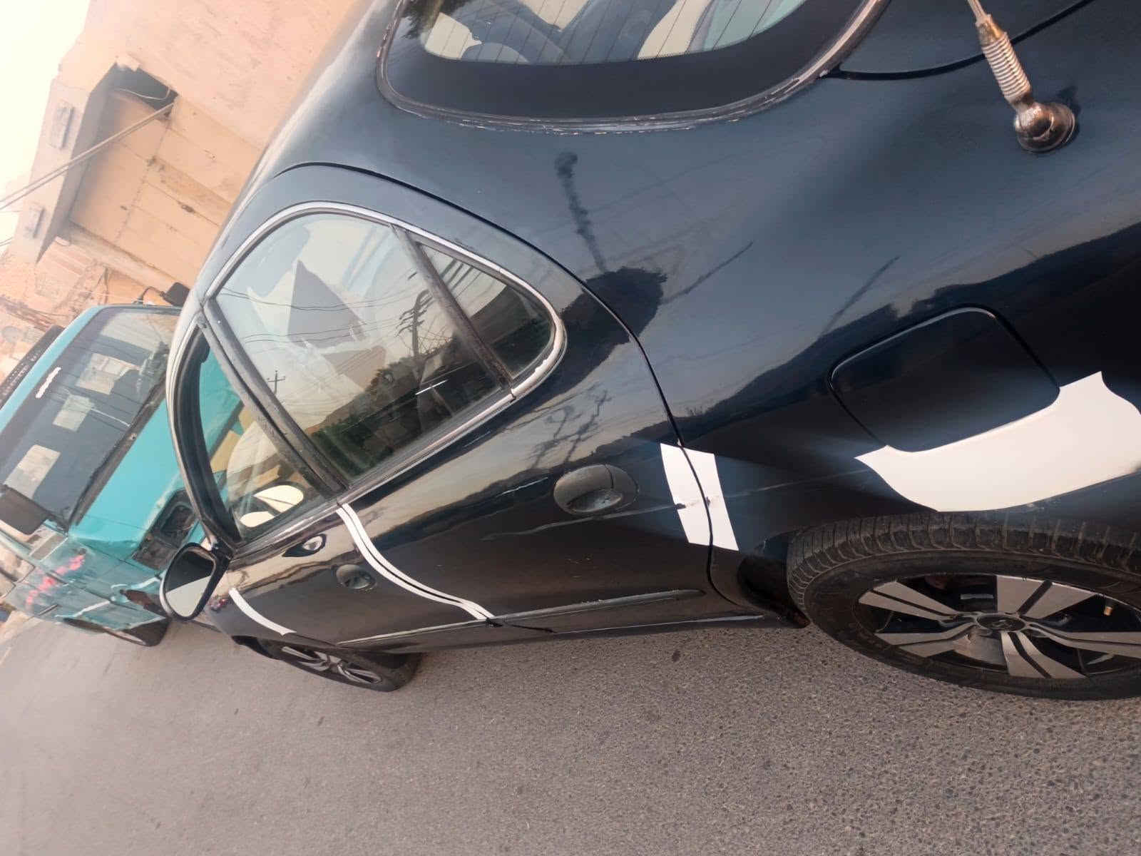 النترا للبيع موديل2000 محرك 2000سنوية بسمي الزعفرانية ***********السعر37
