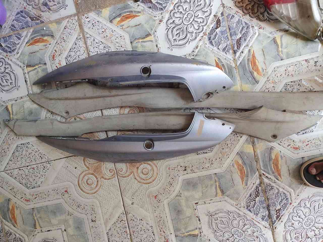 سلام عليكم غراض ماكس ترايش وصفحيات مال ماكس قجمه وكلج ماكس خلفي وبك لايت وذيل وكزوز اف ام جديد ودبلات بلاديات مكان بصره رقم ***********
