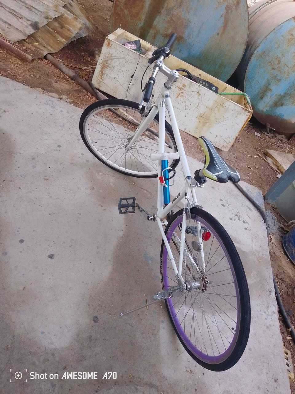 سلام عليكم للبيع باسكل نوع CityBike باسكل فول نضافه شوف العين كلشي ماعايز السعر 80 وبي مجال قليل العنوان النجف حي الميلاد رقم واتساب ***********فقط
