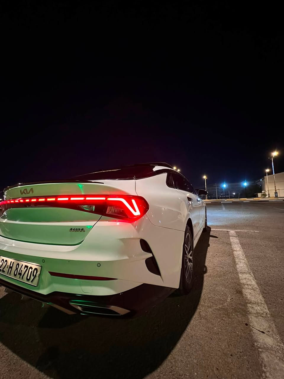 K5 2023 خليجي 
رقم اربيل هزة سنوية كلة جديد 
فول مواصفات 
محرك 2000 دوش 
العداد 60542 km
جام كهرباء 
تشغيل عن بعد 
شاشة اندرويد تدعم كار بلي 
كشنات تدفئة 
قطعتين تبريد 
بانوراما 
مثبت سرعة 
تحكمات ستيرن 
مبدل دهن KN جديد مال وكالة 
تخم تايرات جدد 
بيها باج تظليل من اربيل تحب تجددة او تسقطة براحتك 
مكفولة اي بارد او تبديل مابيها عدا الدعامية الامامية مبدلة ومتنحسب قطعة السيارة تخبل شغل و اطلع  
السعر (210) و بيها مجال حگ الجية 

مكاني كربلاء الشراي يراسلني او يتصل على رقمي 
***********
