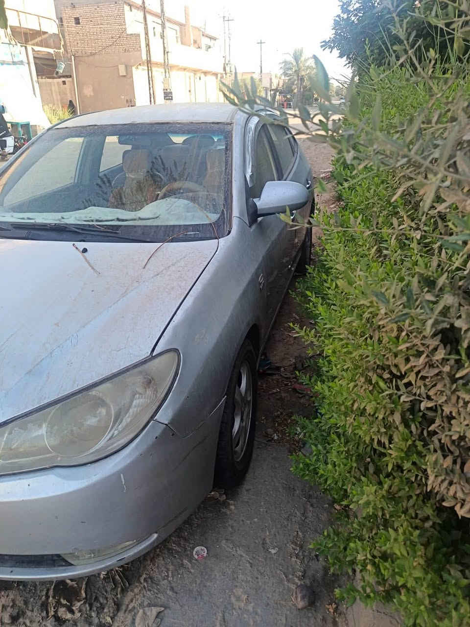 سيارة النترا ادوات محرك دوش 1600 بحالة جيدة كير اوتماتيك تدفئة وتبريد ثلج مكان السيارة الدجيل ***********

