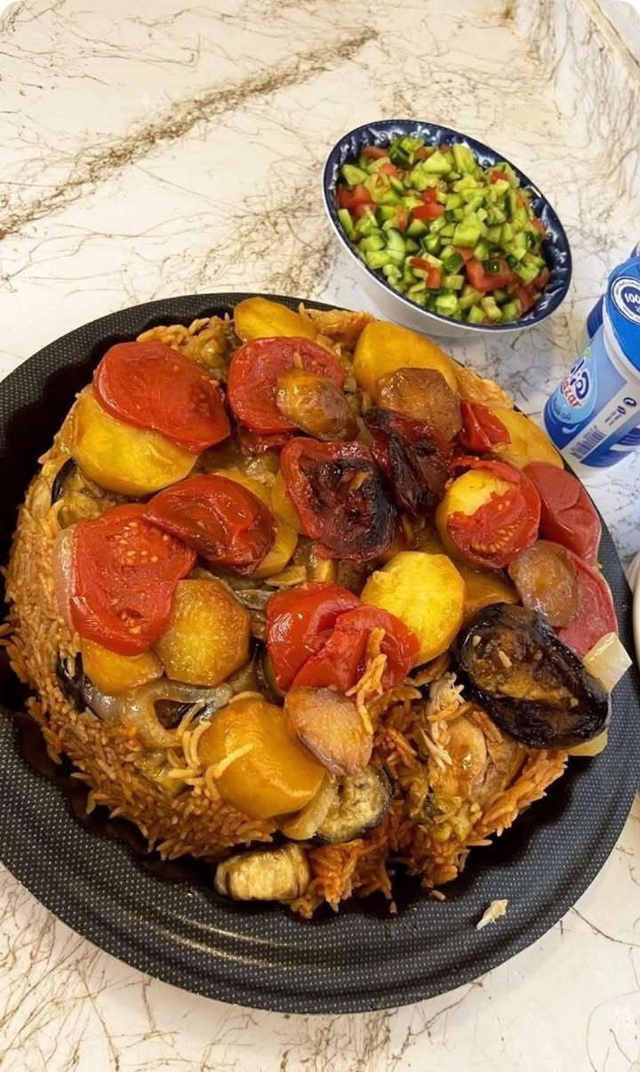حجز مسبق • قبل يوم • توصيل داخل وخارج