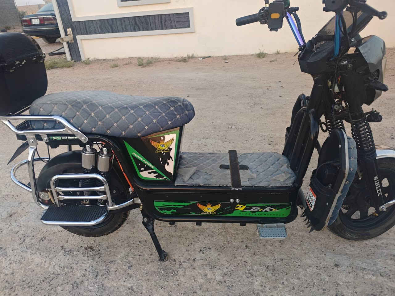 سلام عليكم ورحمه الله وبركاته جبلي موديل 25 نضيف تخم تاير كامل مكمل بطاريات على الفحص سعر 550 وبيه مجال بسيط تواص خاص او على رقم ***********او ***********
