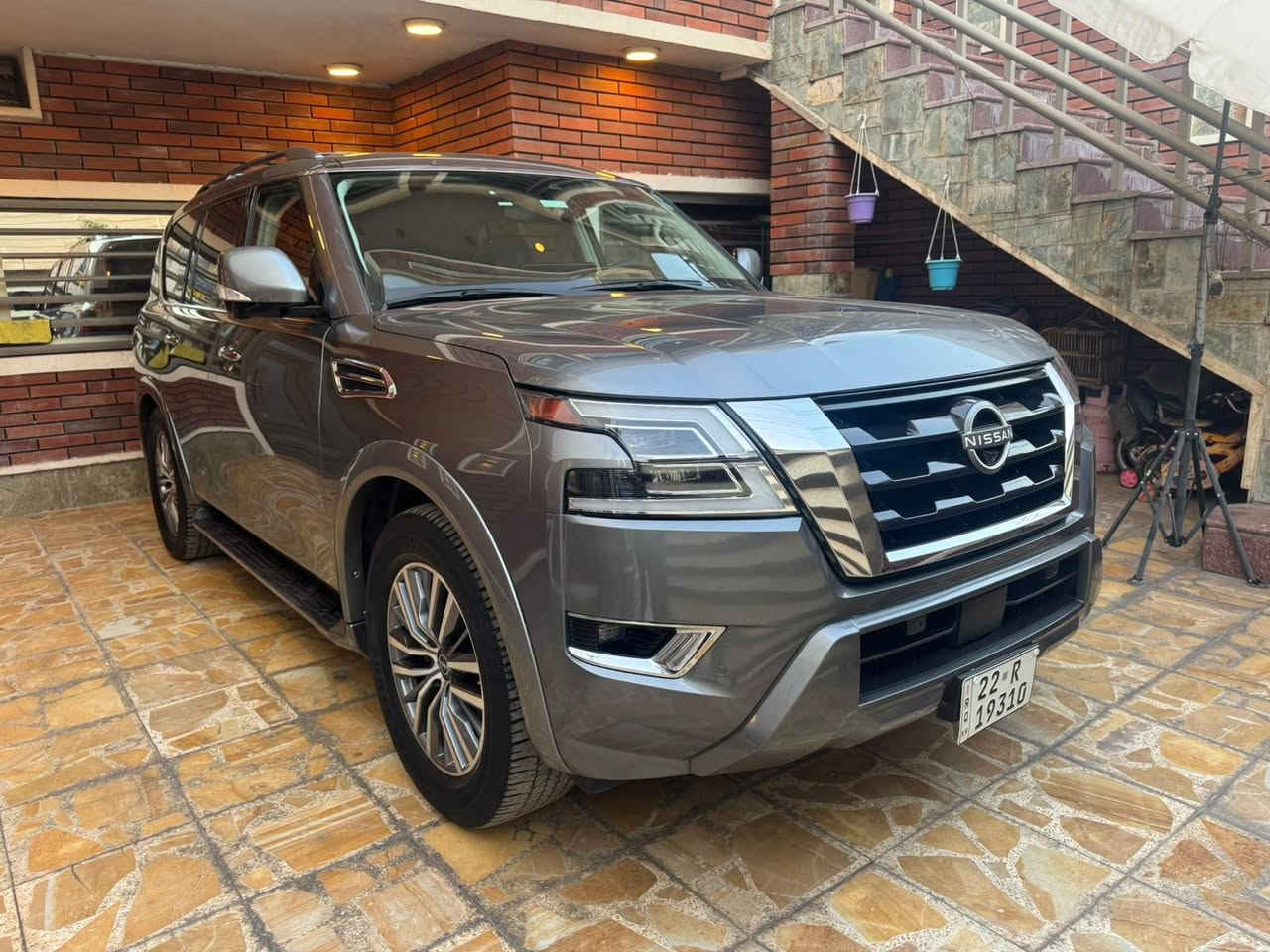 🚙 Nissan Armada SL 2023

💰 السعر: 369 ورقة
📞 ***********
📍 العنوان: الدورة – شارع أبو طيارة

🔥 نيسان أرمادا SL 2023 – فخامة وقوة ومواصفات عالية

واحدة من أرقى فئات الأرمادا، بمواصفات SL المميزة، تجمع بين الفخامة والرحابة والقوة.

🔹 محرك 5.6L V8 بقوة 400 حصان
🔹 قير أوتوماتيك 7 سرعات
🔹 كامرات 360 درجة
🔹 رادار 360 درجة
🔹 صندوق خلفي كهربائي
🔹 فتحة سقف
🔹 مقاعد جلد
🔹 مقاعد أمامية كهربائية
🔹 تسخين المقاعد
🔹 شاشة كبيرة ونظام ترفيهي
🔹 Apple CarPlay & Android Auto
🔹 دخول وتشغيل ذكي
🔹 مثبت سرعة
🔹 حساسات أمامية وخلفية
🔹 مواصفات SL كاملة

🛠️ حالة السيارة:
✔️ الضرر بدون صبغ
✔️ بدون أي إيرباك
✔️ الضرر فقط تعديل PDR
✔️ بدون أضرار هيكلية
✔️ السيارة نظيفة وجاهزة للاستخدام

📋 الأوراق والمعلومات:
✔️ رقم أربيل
✔️ الرقم باسمي شخصياً
✔️ فحص وهزة
✔️ رقم جديد بالكامل

⭐ سيارة عائلية فخمة، واسعة وقوية… ومواصفات SL تخليها مميزة بكل تفاصيلها.

📞 للاستفسار: ***********
📍 الدورة – شارع أبو طيارة

💰 السعر: 369 ورقة بغداد, العراق
