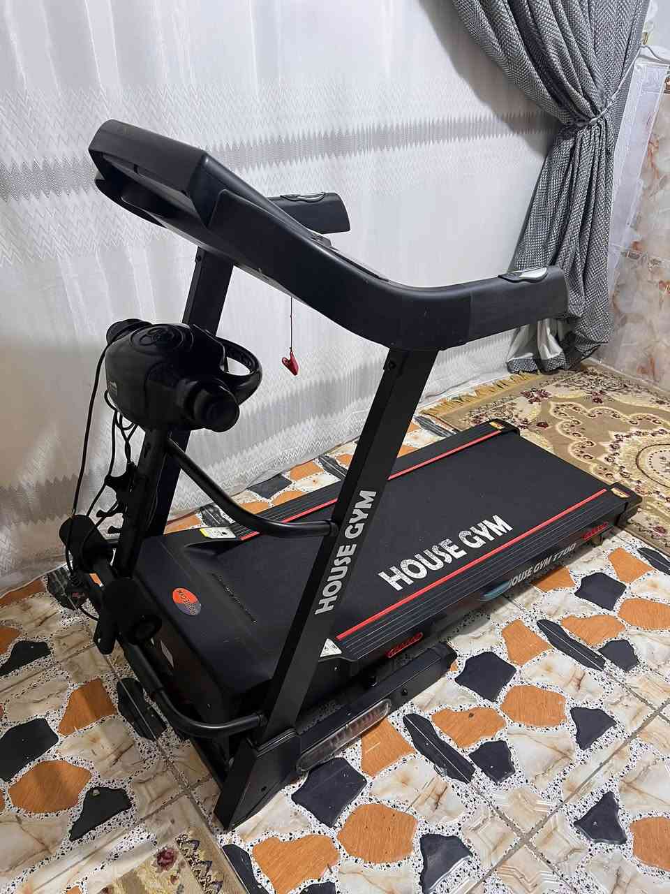 جهاز جري وباسكل رياضي
للبيع للستفسار خاص او وتساب ***********

نص مكتوب في الصور:
- YK-SG PB211