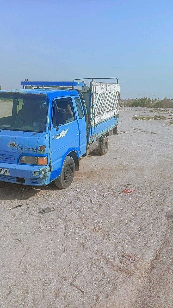 السلام عليكم كيا للبيع موديل 96 باسمي الثانويه 31 جير جديد محرك جديد شاص الجديد سكسي جديداخياس ما بيها سعر 45 مجال***********

